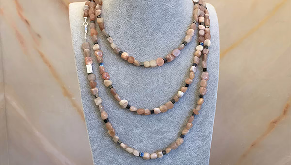 Sunstone + Small Hematite Necklace handmade in Rome 165 cm / 66"